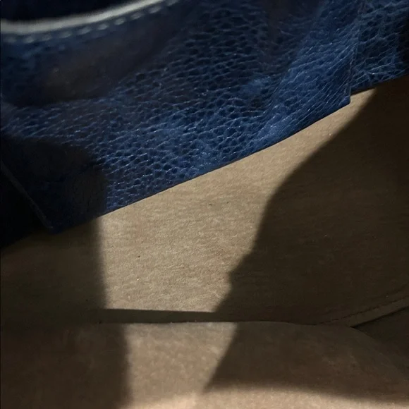 B May Luxury Designer Blue Leather Tote Bag with Suede lining EUC Comp $550 - Picture 3 of 6